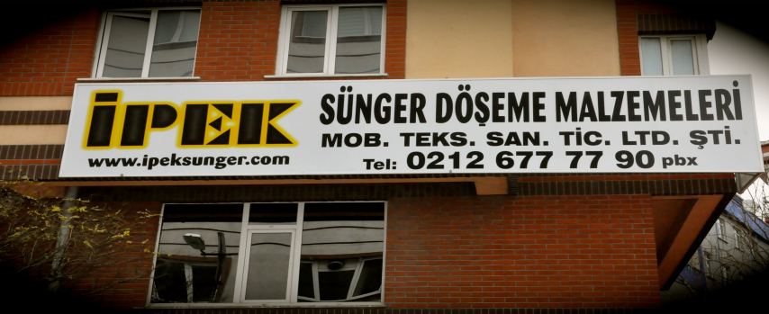 İpek Sünger'in Yenibosna Bahçelievler'deki mağaza cephesi ve tabelası